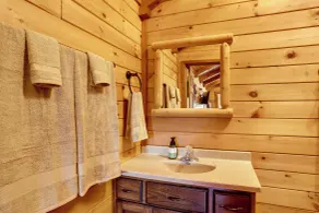 1 Mi to Current River: Cozy Studio Cabin! - Interiør