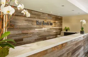 West Beach Inn, a Coast Hotel - Reception