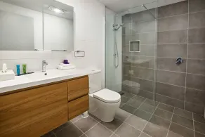 East Maitland Executive Apartments - Bathroom