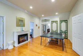 Stay Near DC! Group Getaway w/ Easy Metro Access - Interiör