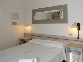 HOTEL D'ANNUNZIO - Room