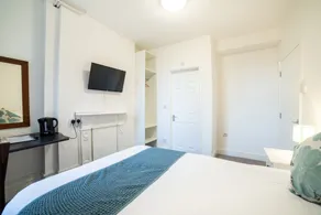 OYO Lonsdale Guest House - Room