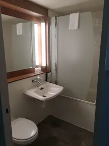 Hôtel Campanile Angers Ouest - Beaucouzé - Salle de bain