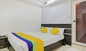 Itsy Hotels Purple Suites - Camera