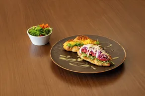Courtyard by Marriott Osaka Honmachi - Restaurant
