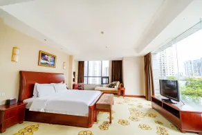 Ramada Plaza by Wyndham Chongqing West - Room
