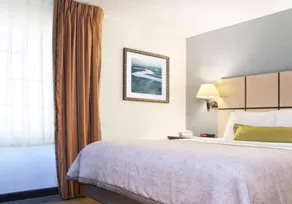 MainStay Suites Southfield-Detroit - Rom