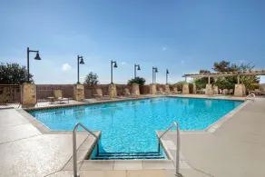 Embassy Suites by Hilton San Marcos Hotel Conference Center - Piscine