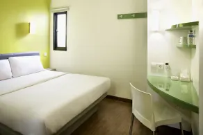 Amaris Hotel Panglima Polim - Room