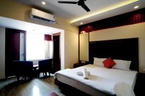Royal Sea View - Living area