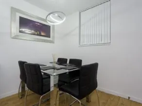 Live in Leeds Nazarene Apartments - Restaurant