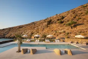 Kea Retreat - Pool