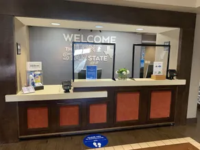 Hampton Inn & Suites N. Ft. Worth-Alliance Airport - Réception