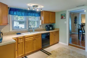 Waycross Vacation Rental w/ Private Backyard! - Interior