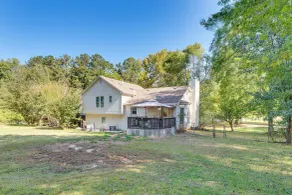 Easy I-20 Access to Atl: Suburban Retreat w/ Yard - Innvendig