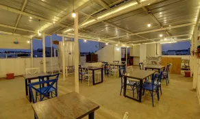 Itsy Hotels Comfort Delight - Restaurant