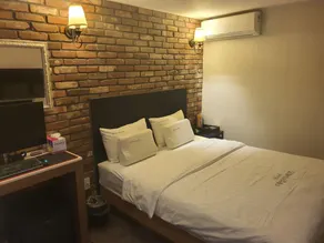 Daily Heaven Hotel - Chambre