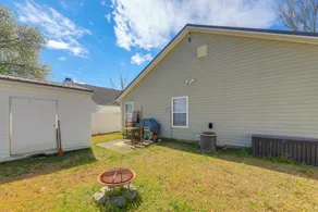 5 Mi to Dtwn New Bern & Quiet Cove: Home w/ Yard! - Interiör