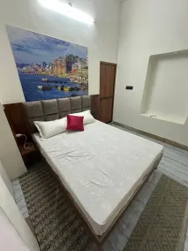 Hotel O Geetatri Luxury Home Stay - Room
