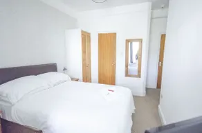 Headlands - Room Only Accommodation - Rom