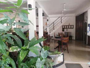 Unawatuna Beach Bunglow - Siddeområde i lobbyen