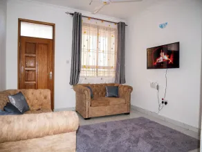Serine 2 Bedroom Serviced Apartments - Vardagsrum