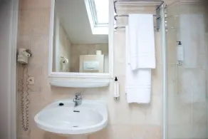 La Bourse Hotel - Bathroom