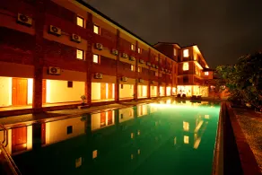 The Long Beach Resort & Spa - Piscine