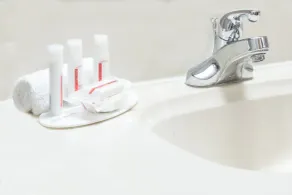 Deluxe Inn Willows - Baño