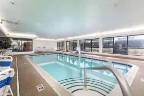 Comfort Suites Lombard - Addison - Piscine