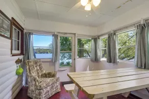 Pet-friendly Rustic Cabin Steps From Lake Chetek - Innvendig