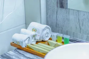 Tiffany Diamond Hotels LTD - Makunganya - Bathroom