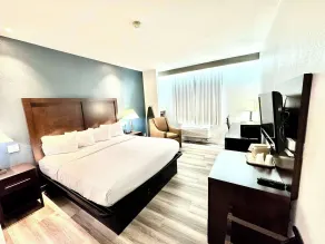 Baymont by Wyndham Richmond I-70 - Room