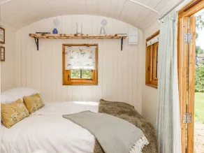 Coombe Valley Shepherd's Hut - Room