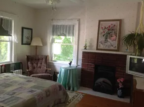 10th Avenue Guest House & Suites - Værelse