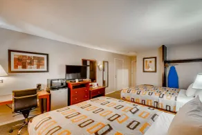 Orangewood Inn and Suites Midtown - Chambre