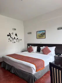 Waterfront Resort by KGH Group - Room