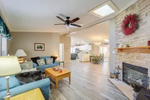 Pet-friendly Beech Mtn Home, 2 Mi to Skiing/hiking - Interiør