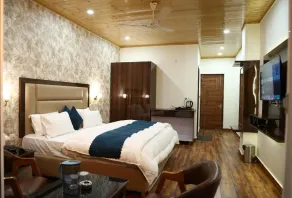 The Amore Hills - Room