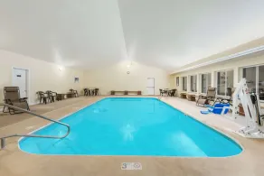 Hawthorn Extended Stay by Wyndham Seville - Piscine