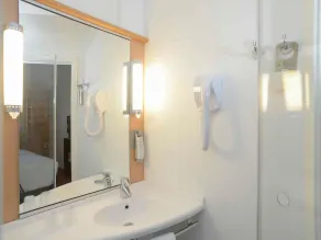 Hotel Ibis Lisboa Parque das Nações - Zimmer