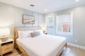 The Newport Lofts - 410 Thames Street - Rom