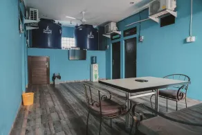 RedDoorz near RSUD Koja - Restaurant