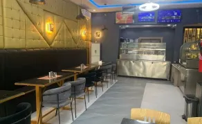 P1 Place Hotel - Restaurant