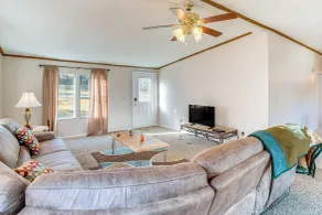 Fish On-site: Lake Murray Family Home - Interiør