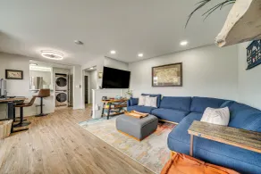 2 Blocks to Beach Park: Cozy Seattle Townhome - Innvendig