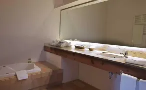 Son Bernadinet - Bathroom