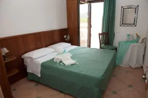 L'Oasi del Fauno Country House - Rum