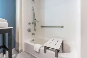 La Quinta Inn and Suites by Wyndham Houston Spring South - Badeværelse