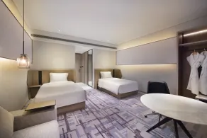 Crowne Plaza Dalian Xinghai by IHG - Room
